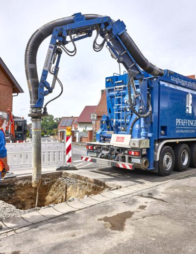 Industriefotografie quadratmedia, Industriefotografie, Industriefotografie Bamberg, Industriefotografie Nürnberg, Industriefotografie Schweinfurt, Industriefotografie Haßfurt, Industriefotografie Coburg, LKW Produktfotografie, Foto LKW, Truck, Saugbagger