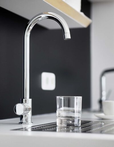 Wasserhahn Produktfotografie, Produkt-Fotografie, Wasserhahn mit Glas, Bamberg, Schweinfurt, München, Forchheim, Fürth, Metropolregion, Bad Kissingen, Bad Königshofen, Ebelsbach, Haßfurt, Hassberge